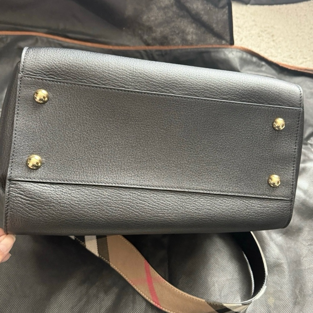Burberry Black Leather Shoulder Bag top handle satchel with magnetic Strap - Picture 15 of 16